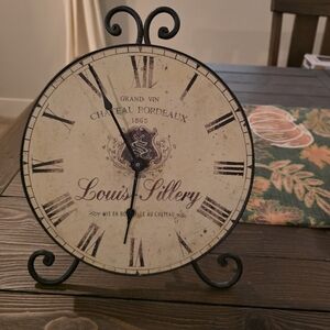 Vintage Stand Up - Black and Cream